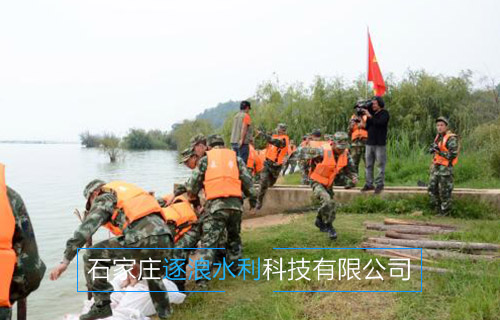 防汛沙袋_防汛挡水沙袋救济现场