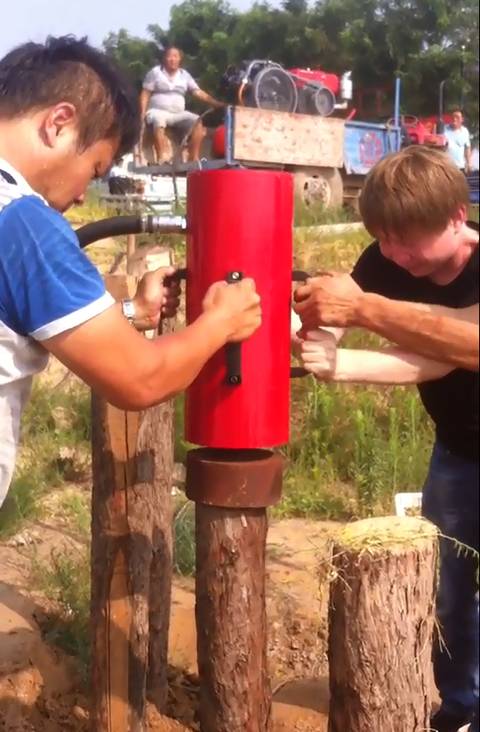 防汛植桩机罕见三种毛病操纵，那若何让防汛打桩机利用时候更长呢!
