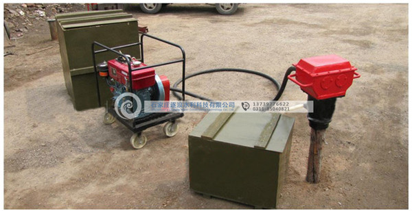 防汛打桩机的操纵单人能够吗？