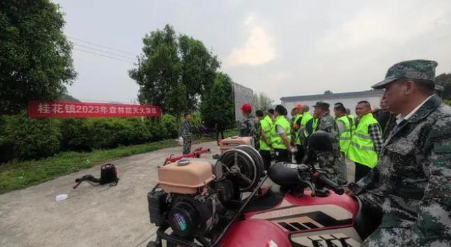 咸安区木樨镇|现实+实操,拓宽丛林防火“护城河”