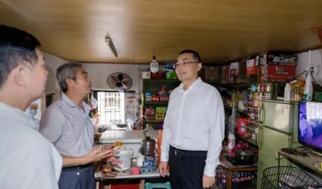 逯峰督导查抄防汛防涝使命